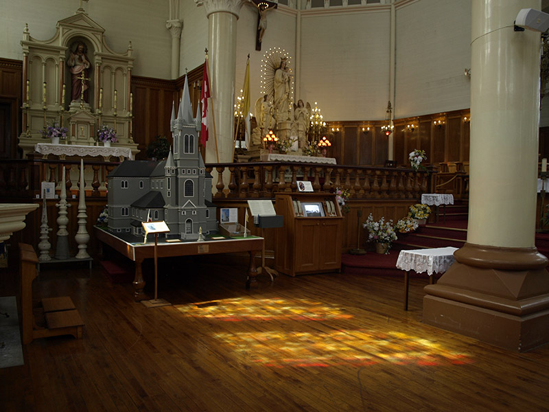 inside-Saint-Marie-Church-Clare-